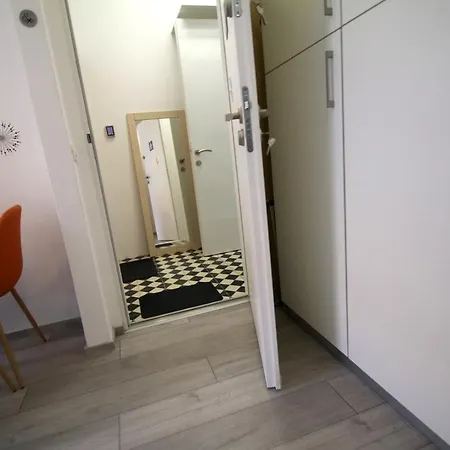 Апартаменты And Cozy In The Centre Of