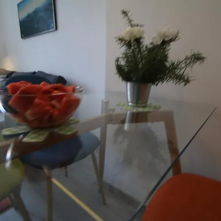 And Cozy In The Centre Of Apartment